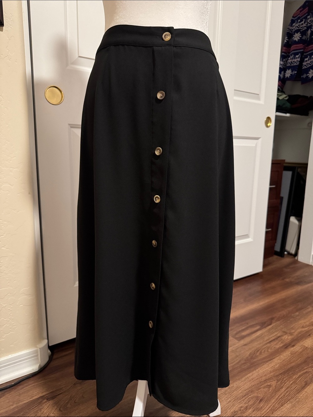 LC Lauren Conrad Black Button-Front Midi Skirt